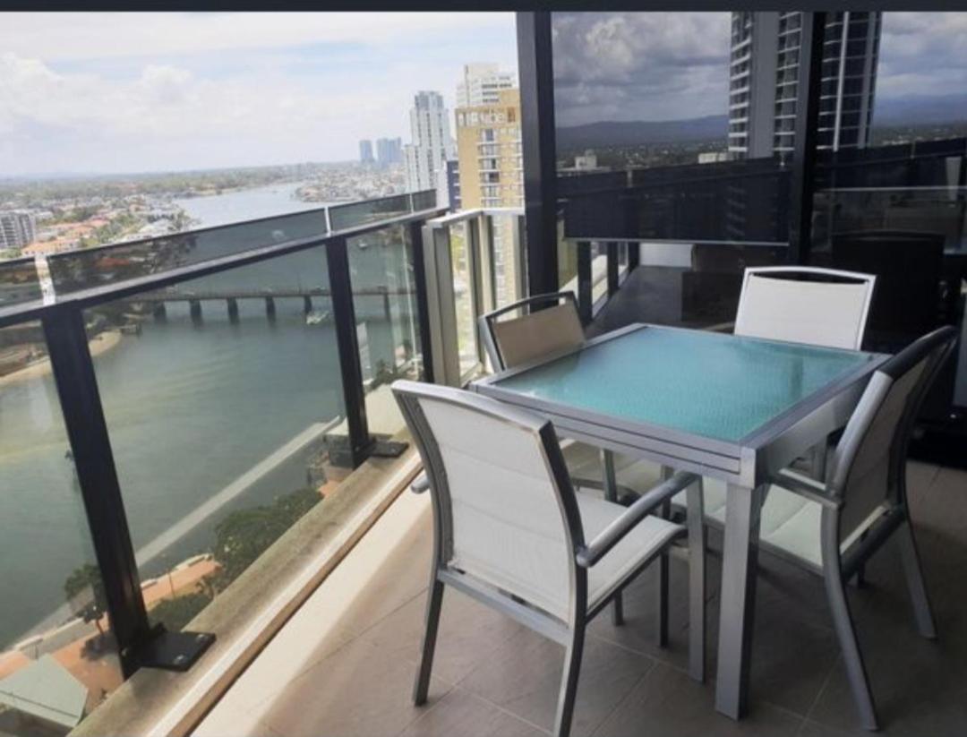 Circle Surfers Paradise Holidays Экстерьер фото